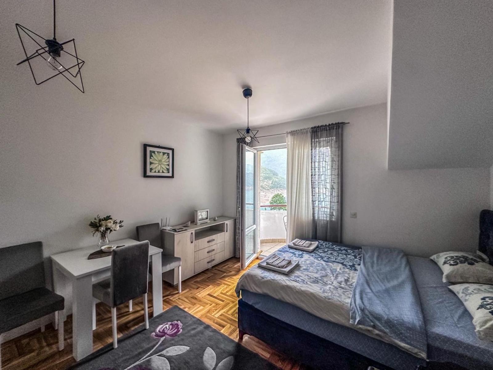 Zora Apartment プルジネ エクステリア 写真